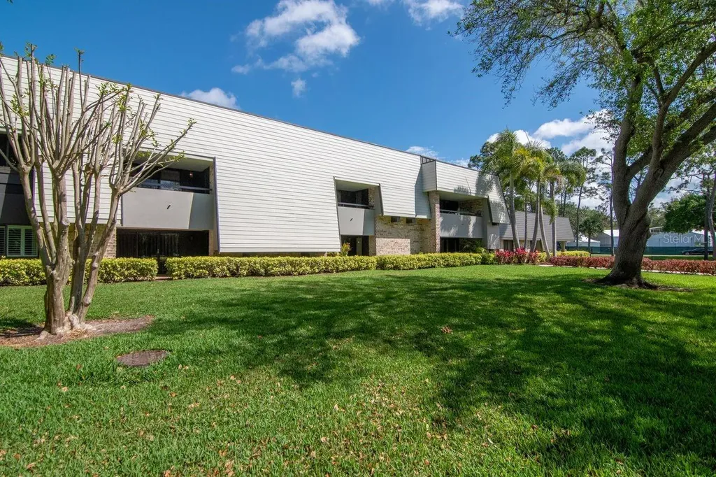 36750 Us Highway 19 N Palm Harbor FL 34683