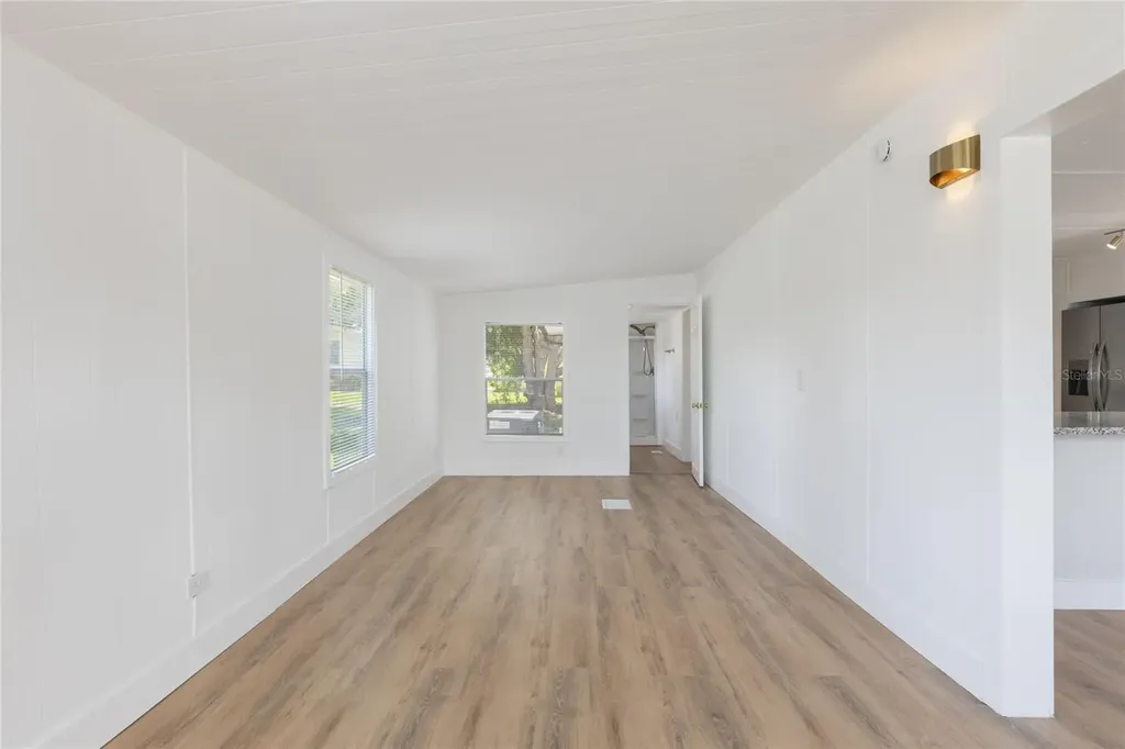 814 Roseapple Avenue Lady Lake FL 32159