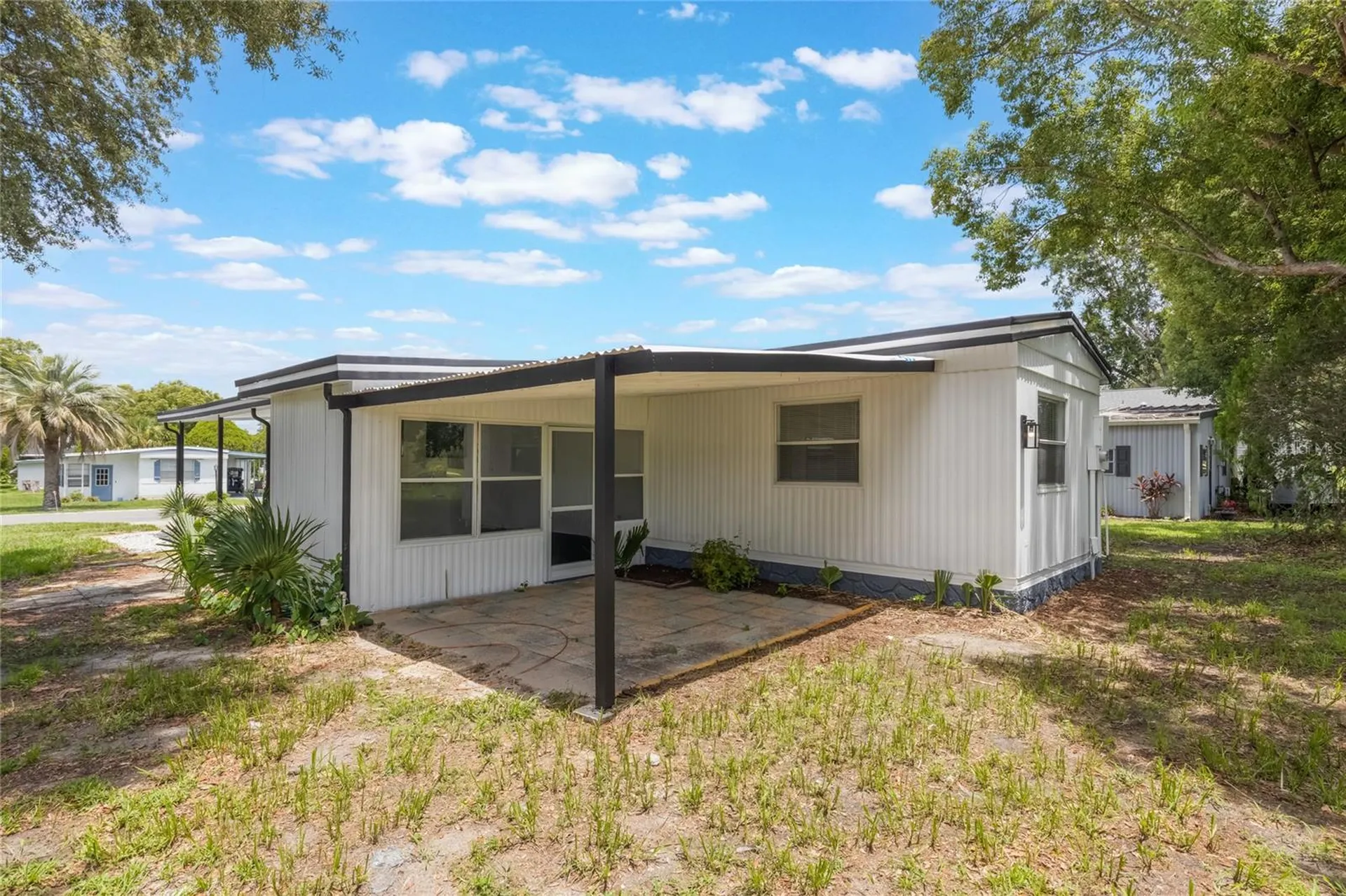 814 Roseapple Avenue Lady Lake FL 32159