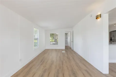 814 Roseapple Avenue Lady Lake FL 32159
