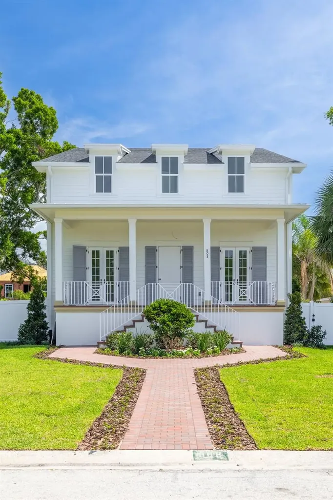 808 39th Avenue NE St Petersburg FL 33703