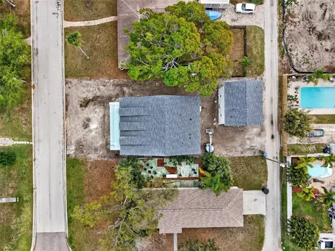 808 39th Avenue NE St Petersburg FL 33703
