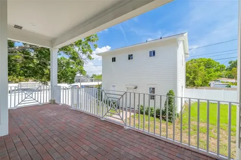 808 39th Avenue NE St Petersburg FL 33703