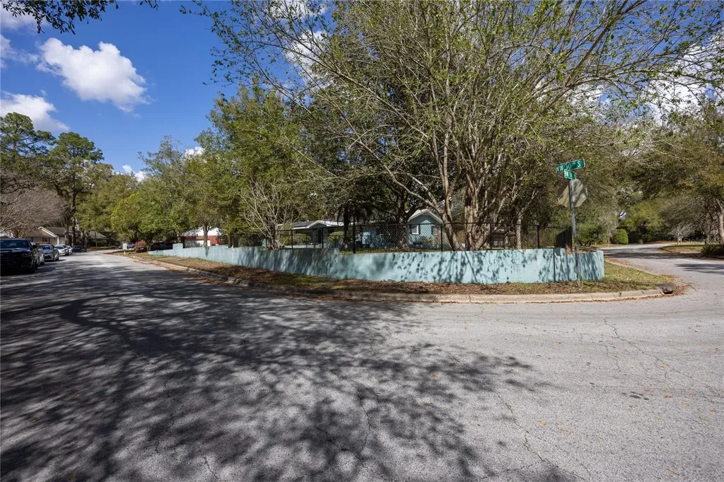 1421 NW 30th Street Gainesville FL 32605