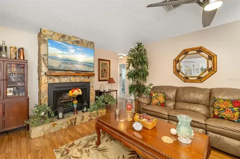 1207 78th Street NW Bradenton FL 34209