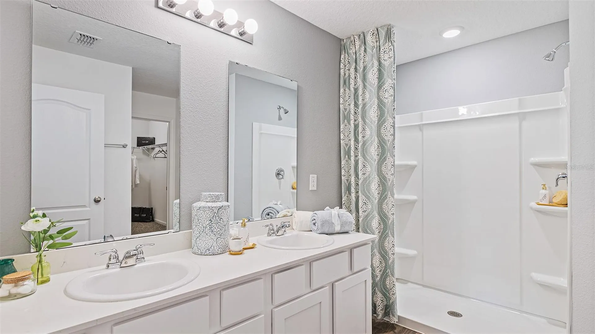 25 Ryapple Lane Palm Coast FL 32164
