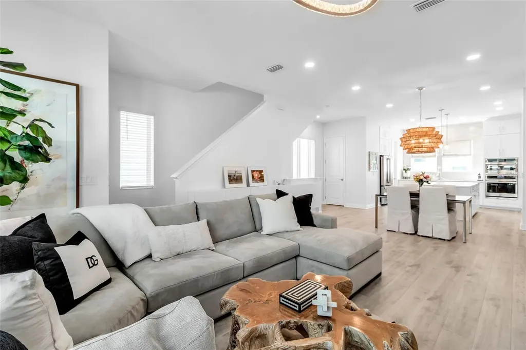 2554 Ruffing Court Sarasota FL 34237