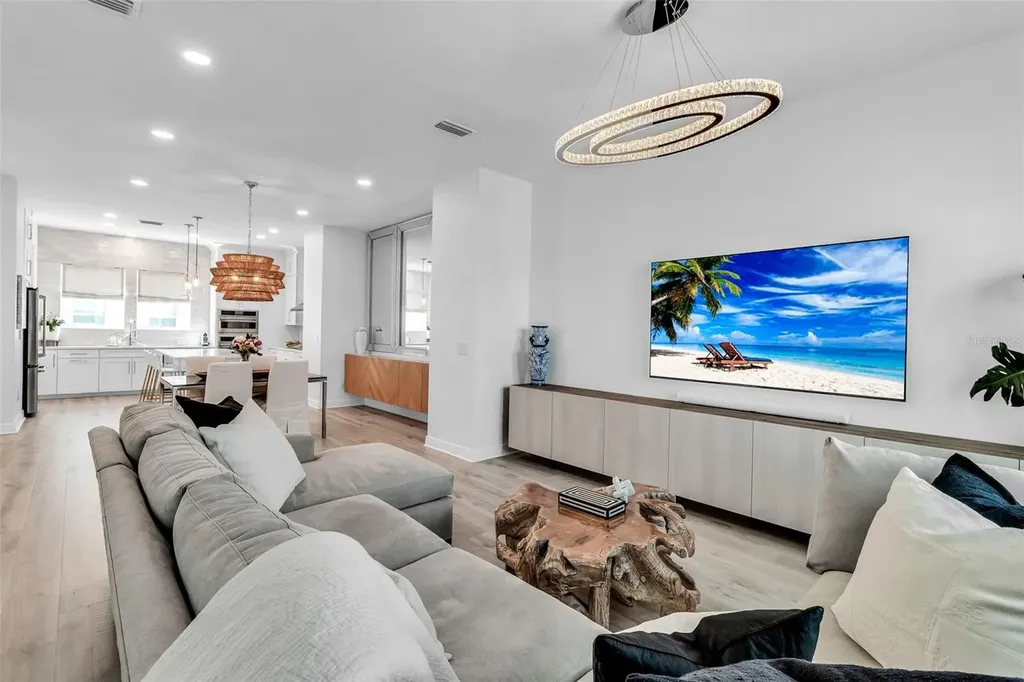 2554 Ruffing Court Sarasota FL 34237