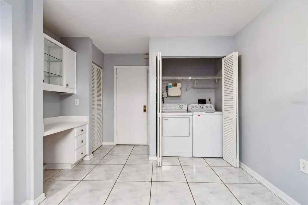 6320 Grand Bahama Circle Tampa FL 33615