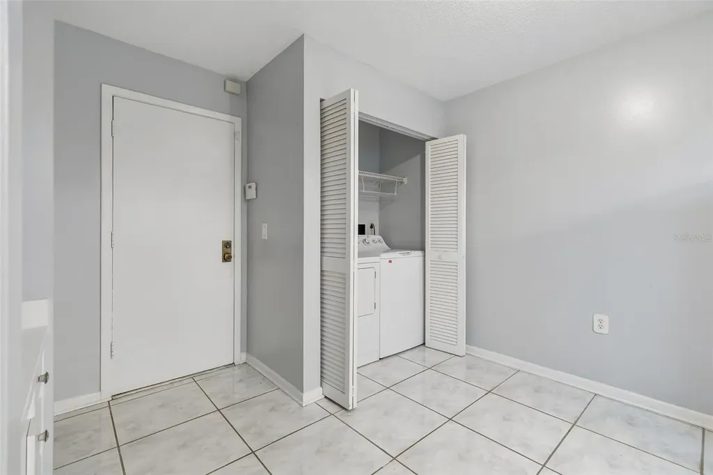 6320 Grand Bahama Circle Tampa FL 33615