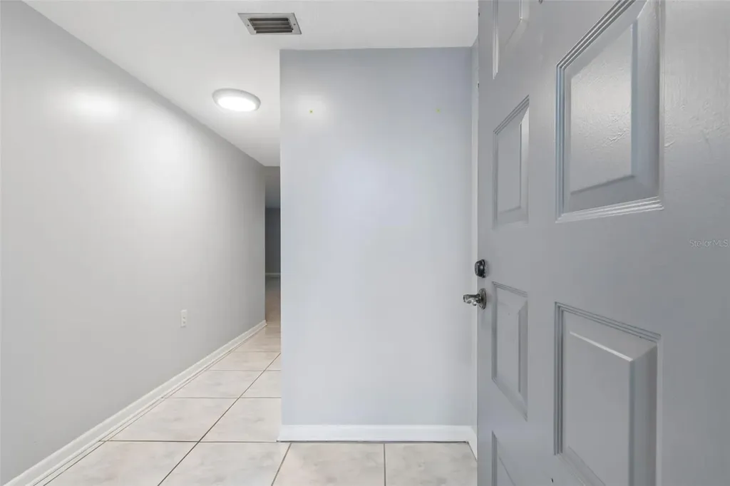 6320 Grand Bahama Circle Tampa FL 33615