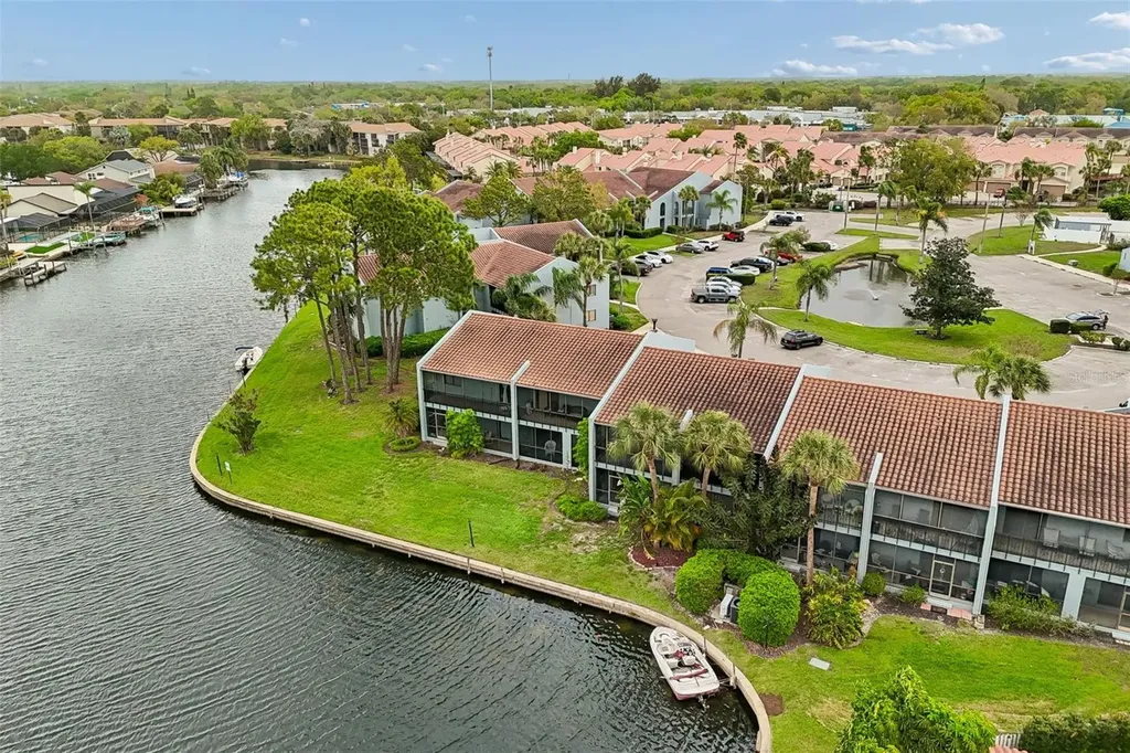 6320 Grand Bahama Circle Tampa FL 33615