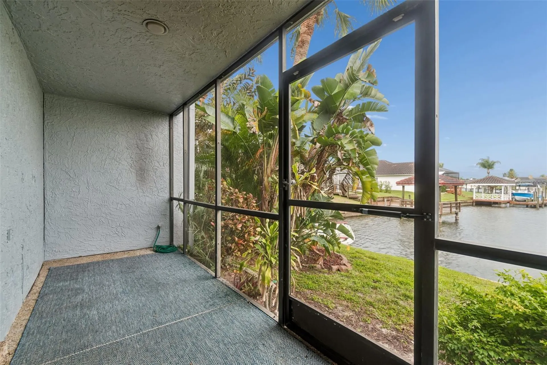 6320 Grand Bahama Circle Tampa FL 33615