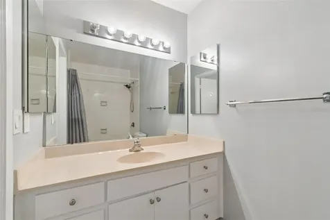 6320 Grand Bahama Circle Tampa FL 33615
