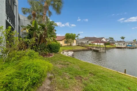 6320 Grand Bahama Circle Tampa FL 33615