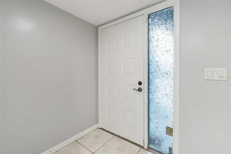6320 Grand Bahama Circle Tampa FL 33615