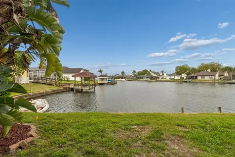 6320 Grand Bahama Circle Tampa FL 33615