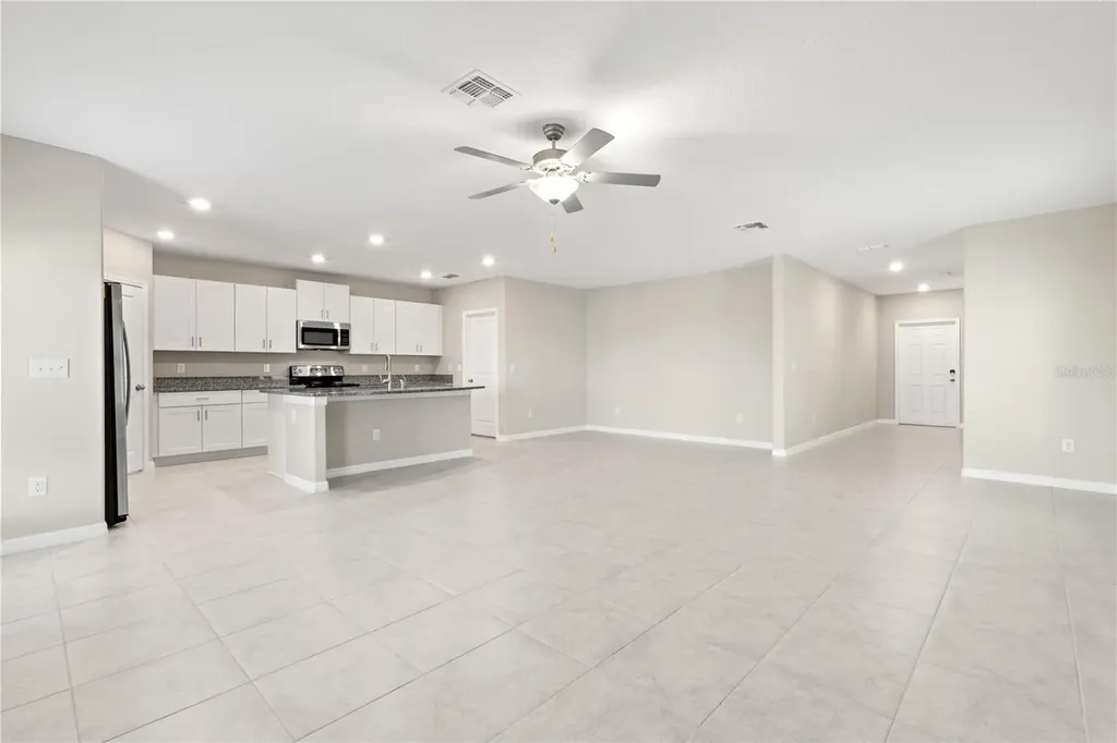 31603 Barrel Wave Way Wesley Chapel FL 33545