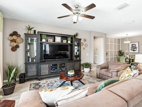 5662 NW 40th Loop Ocala FL 34482