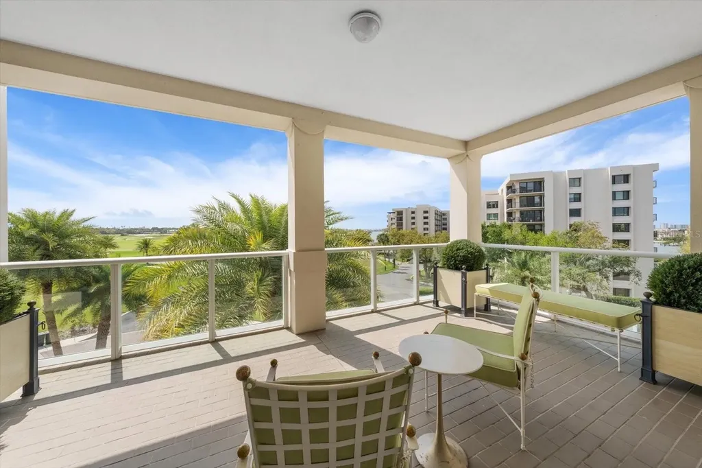 125 Belleview Boulevard Belleair FL 33756