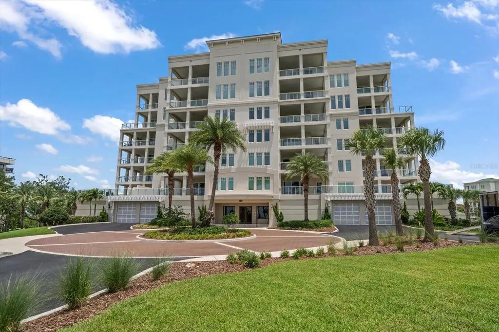 125 Belleview Boulevard Belleair FL 33756