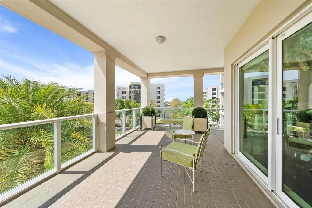 125 Belleview Boulevard Belleair FL 33756