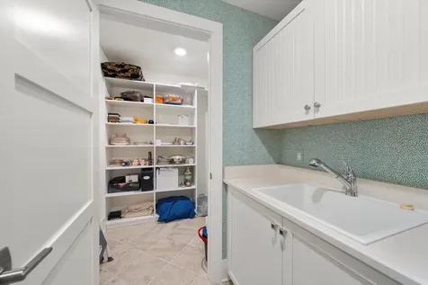 125 Belleview Boulevard Belleair FL 33756