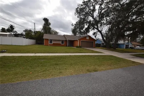 2585 Derby Drive Deltona FL 32738
