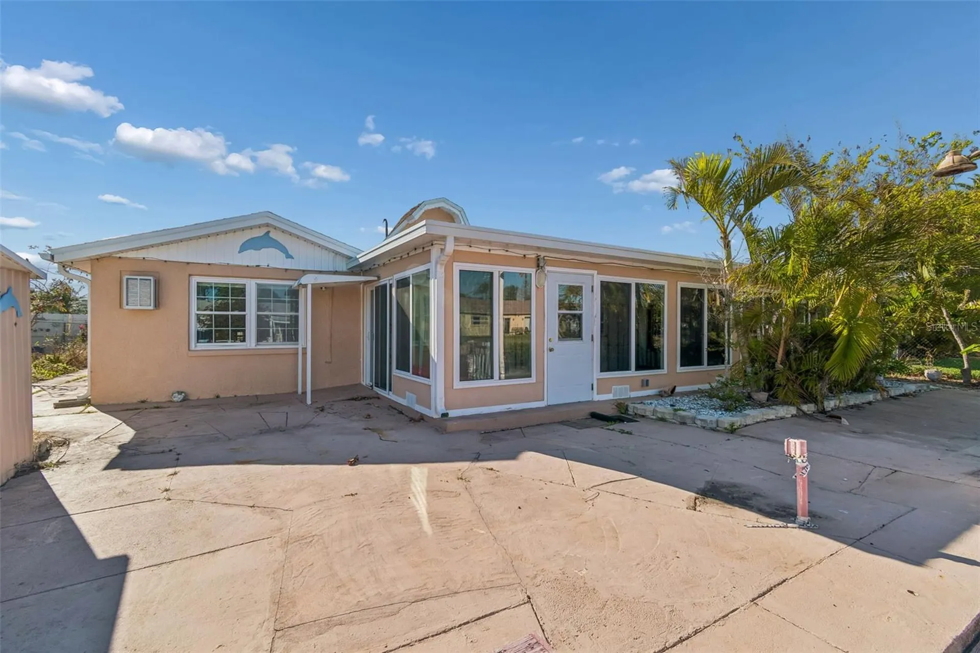 9900 Island Harbor Drive Port Richey FL 34668