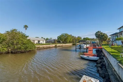 9900 Island Harbor Drive Port Richey FL 34668