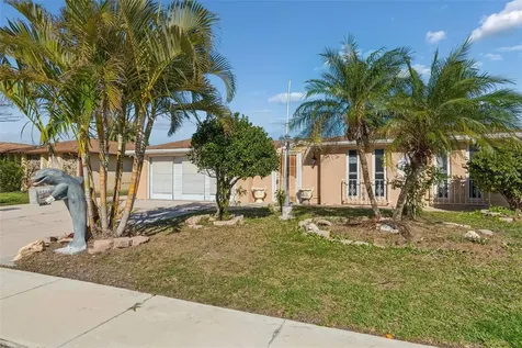 9900 Island Harbor Drive Port Richey FL 34668
