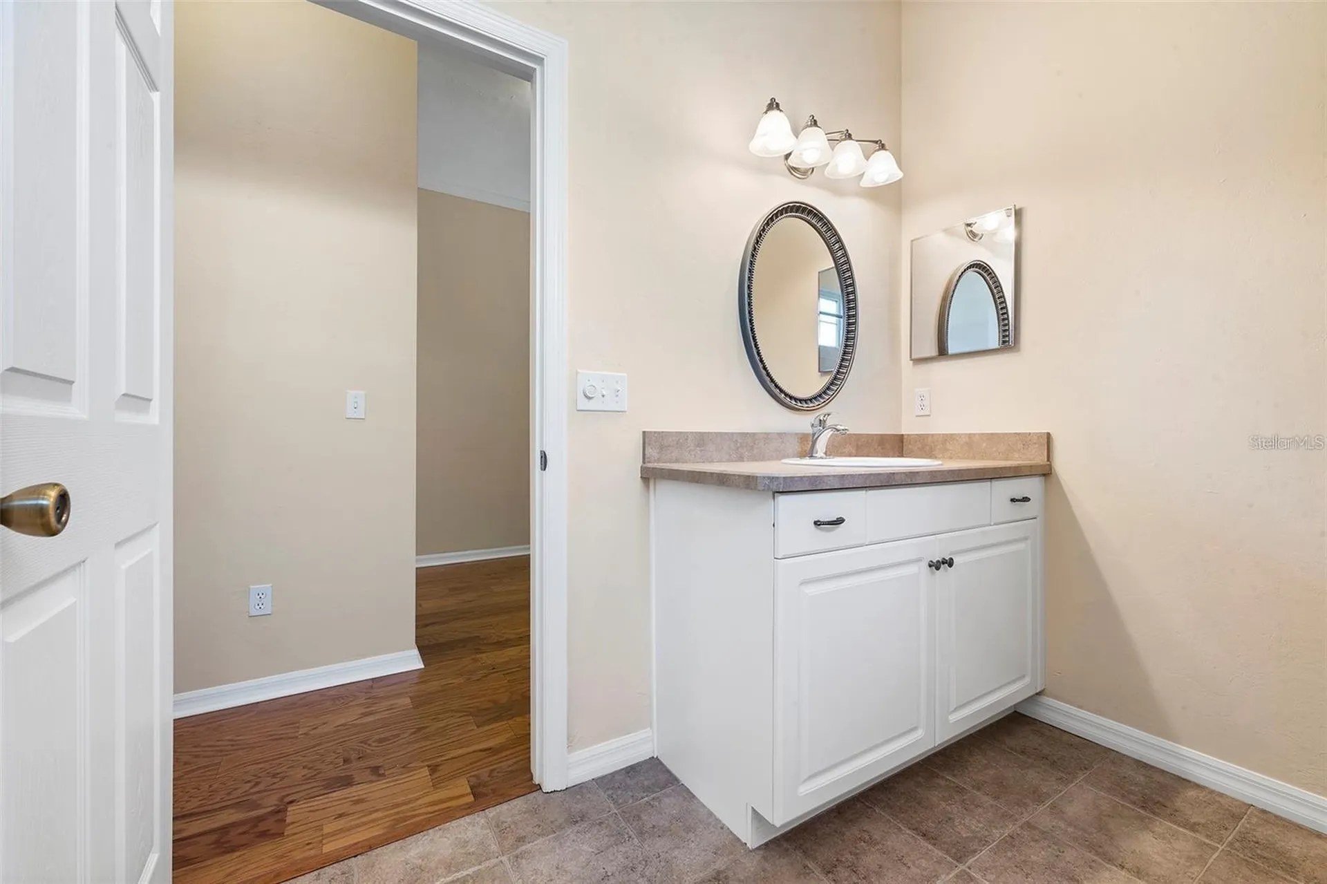 8668 SW 77th Avenue Gainesville FL 32608