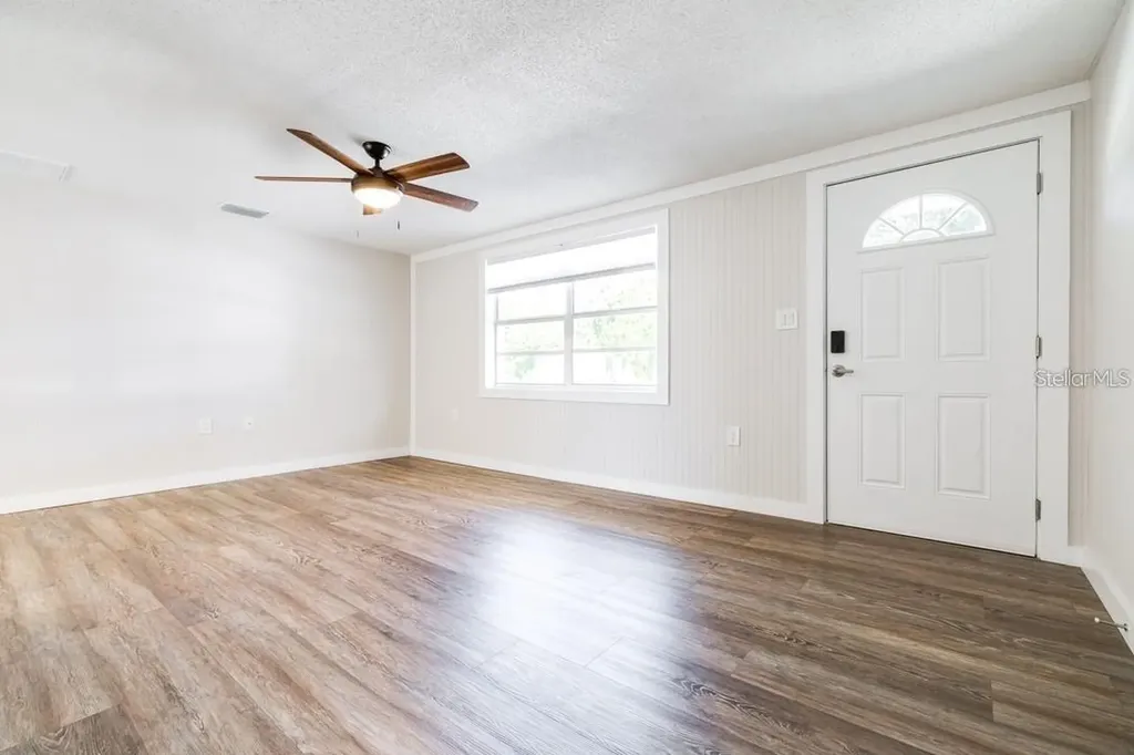 5026 Moog Road Holiday FL 34690