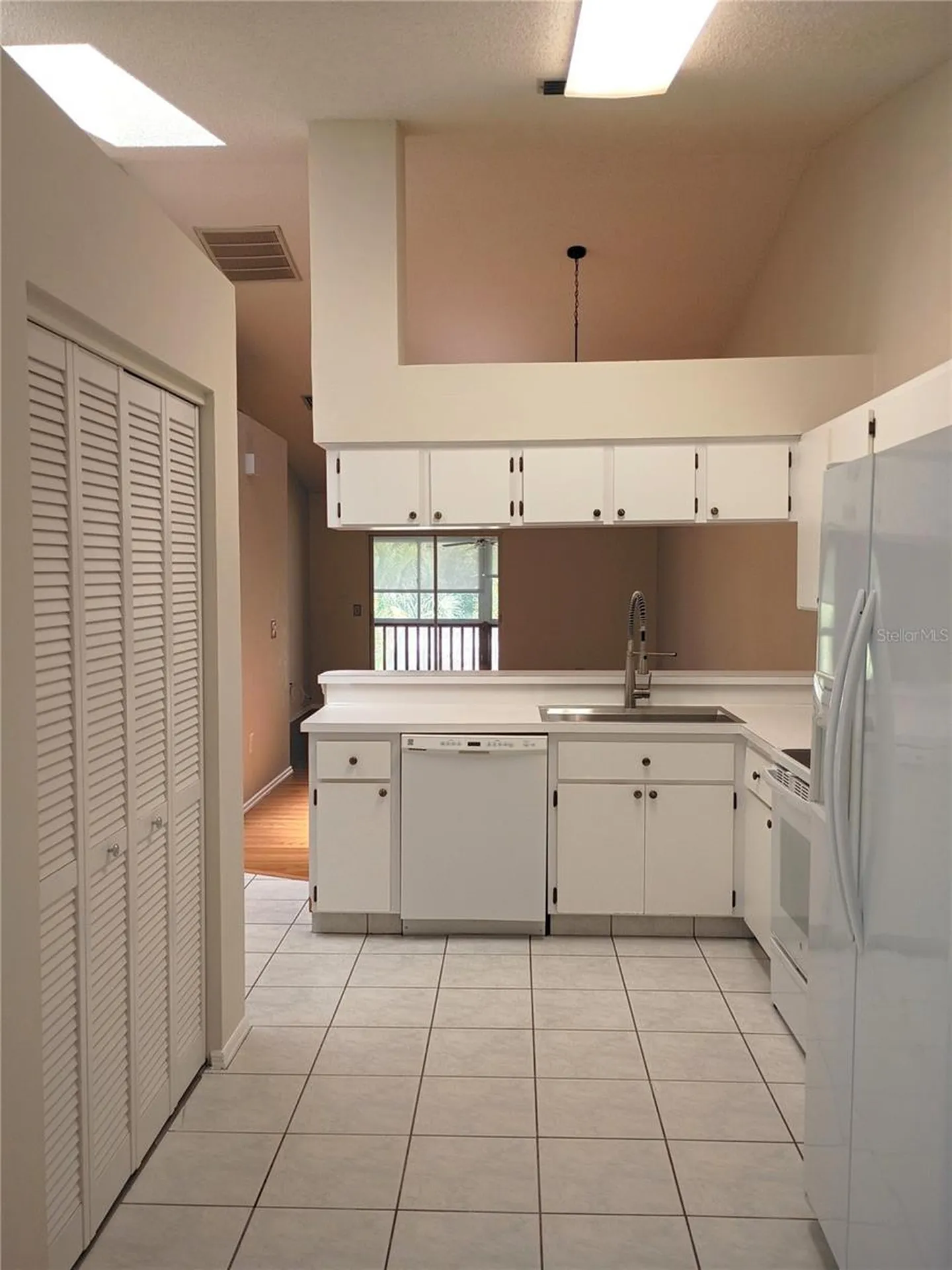 39650 Us Highway 19 N Tarpon Springs FL 34689