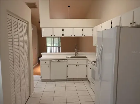 39650 Us Highway 19 N Tarpon Springs FL 34689