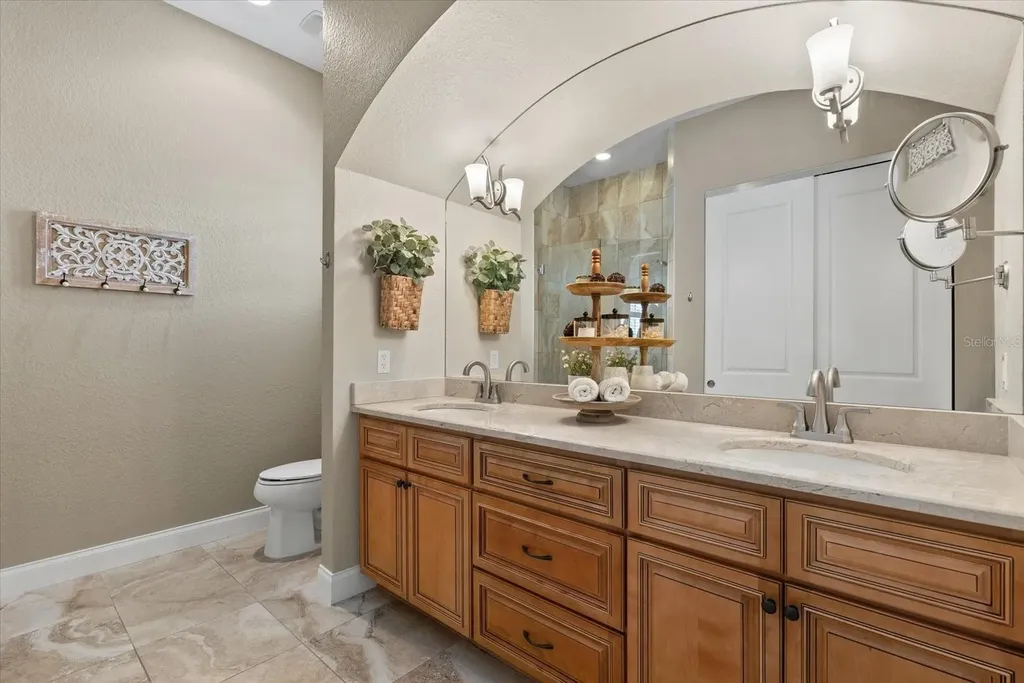 429 Nokomis Avenue S Venice FL 34285