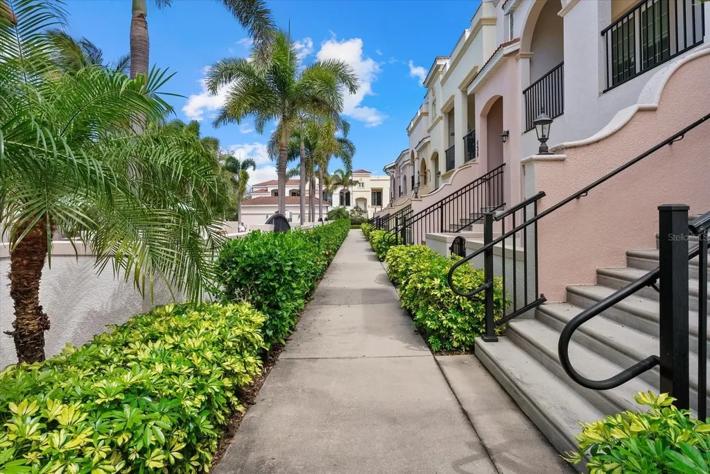 429 Nokomis Avenue S Venice FL 34285
