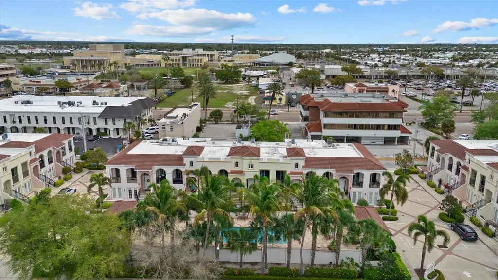 429 Nokomis Avenue S Venice FL 34285