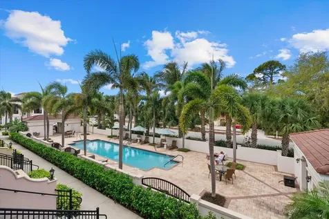 429 Nokomis Avenue S Venice FL 34285