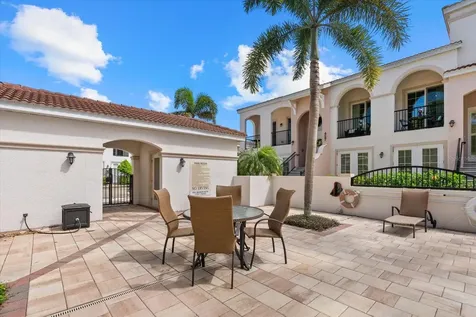 429 Nokomis Avenue S Venice FL 34285