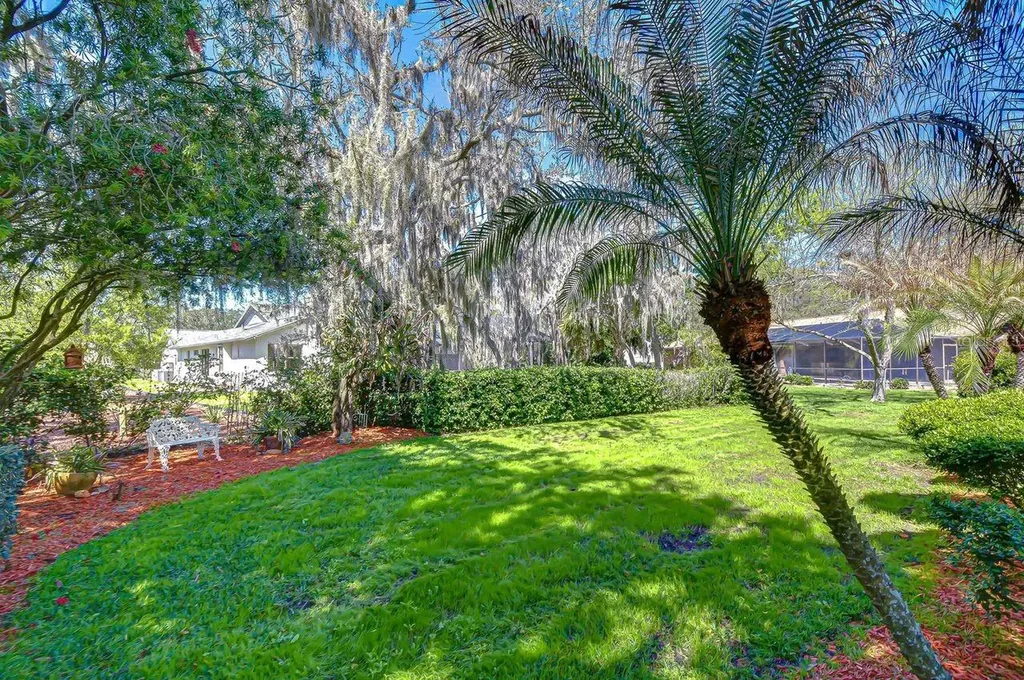 2913 Forest Club Drive Plant City FL 33566
