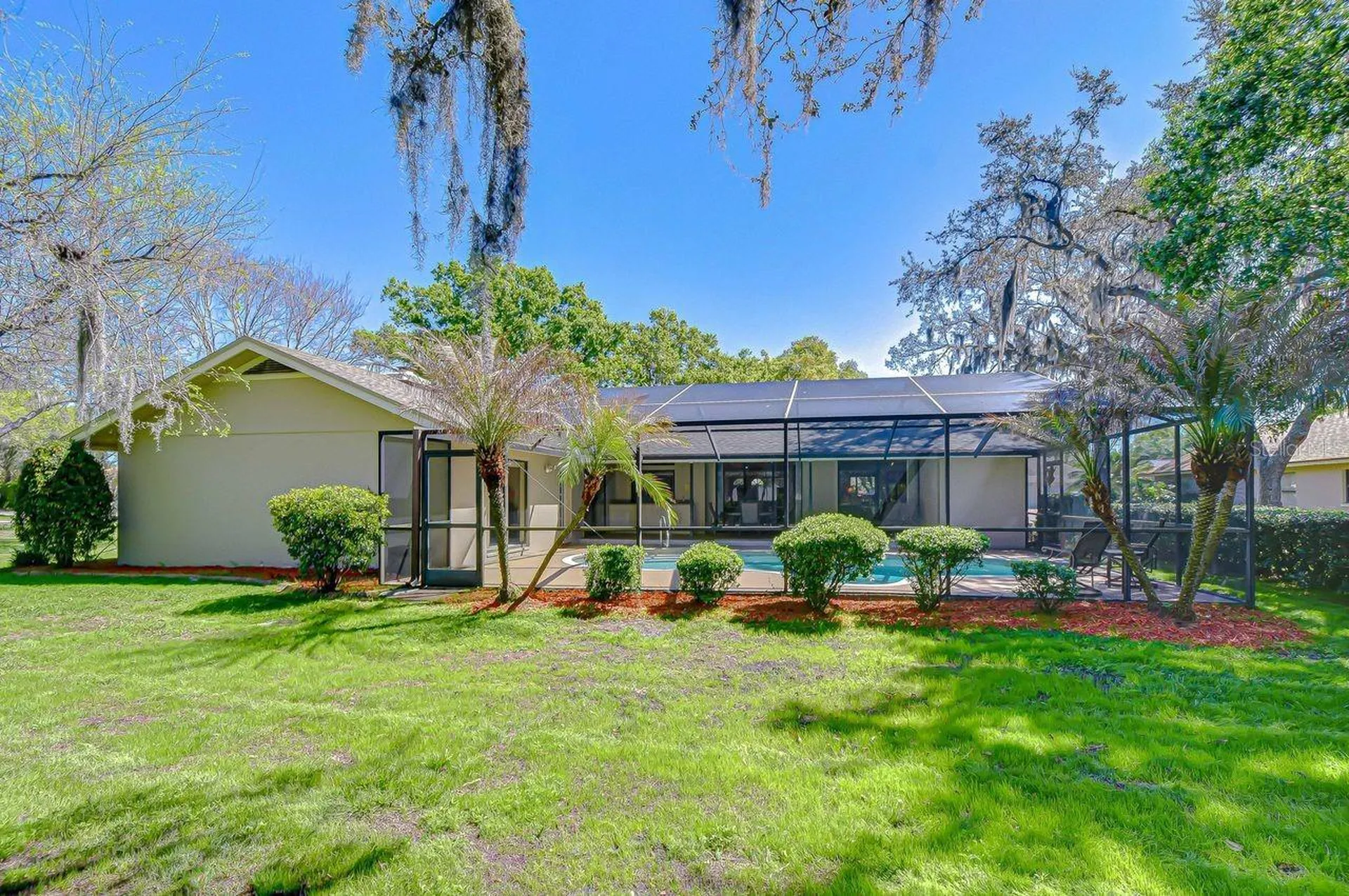 2913 Forest Club Drive Plant City FL 33566