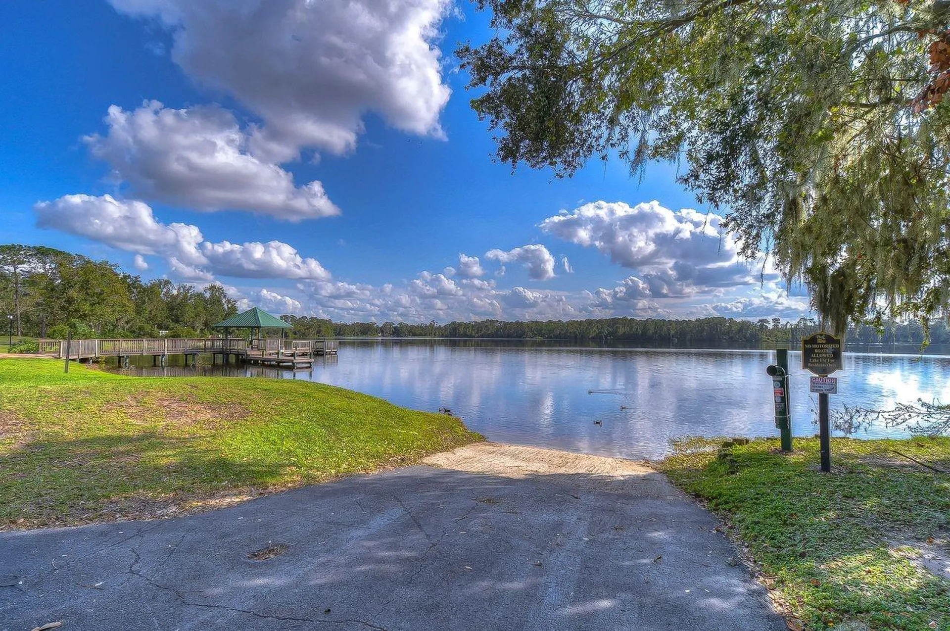 2913 Forest Club Drive Plant City FL 33566