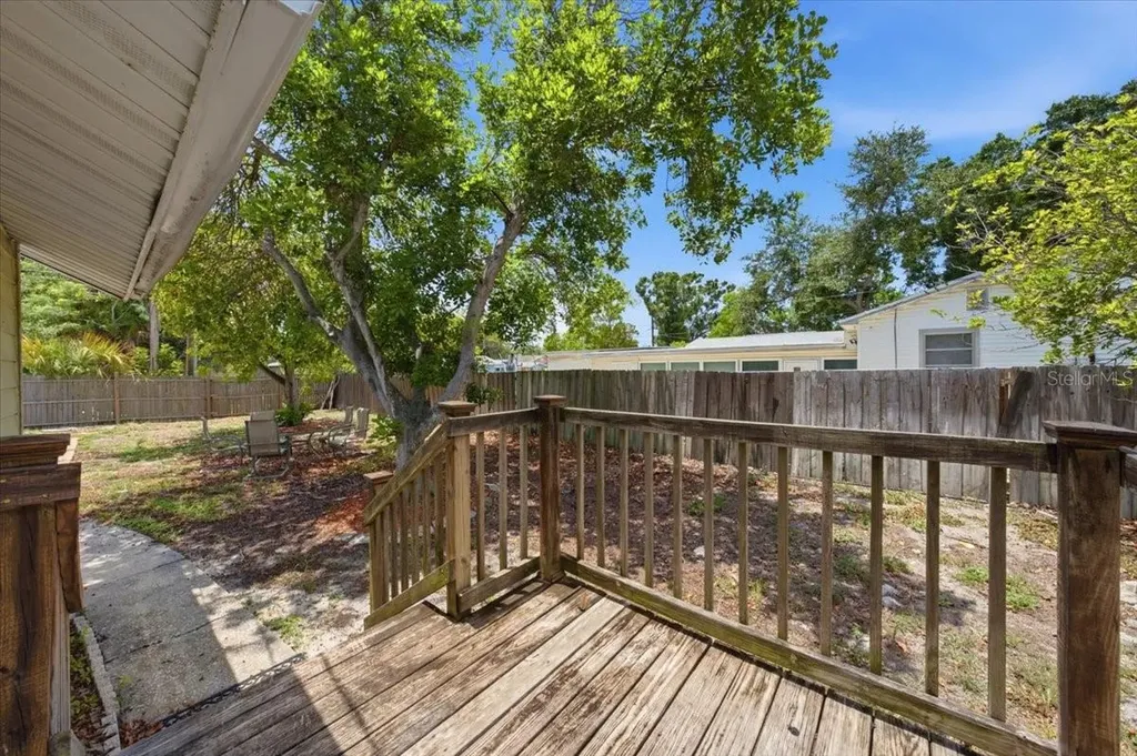 4026 4th Avenue S St Petersburg FL 33711