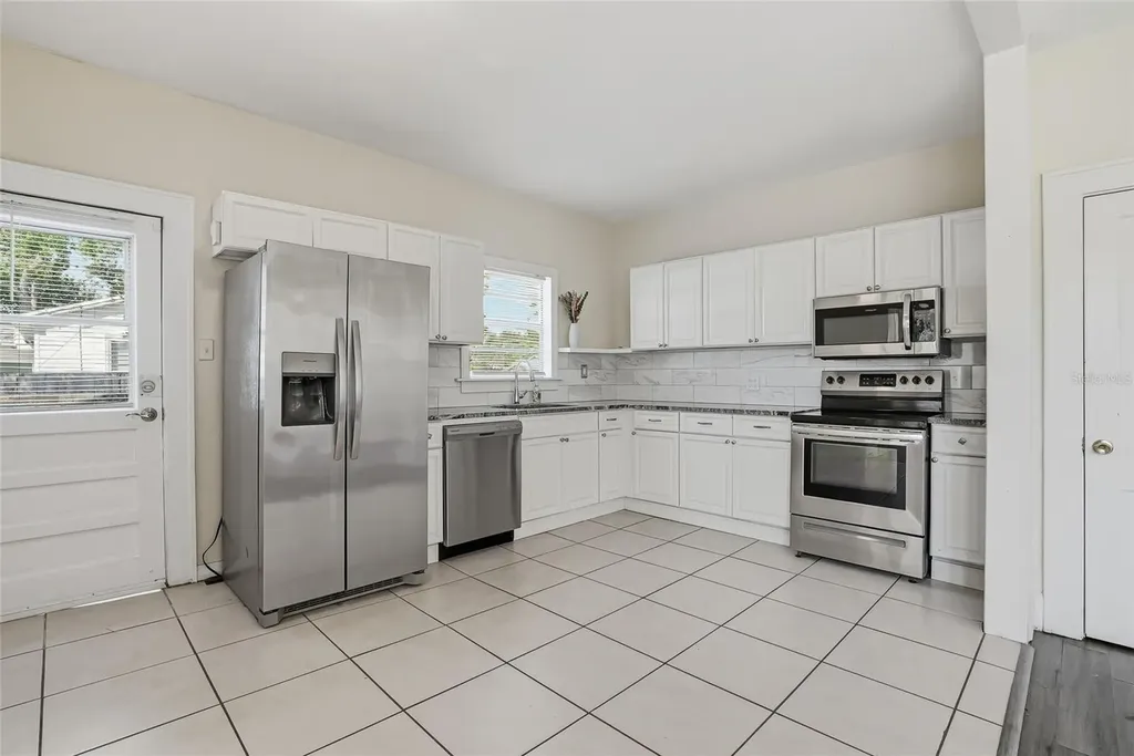 4026 4th Avenue S St Petersburg FL 33711