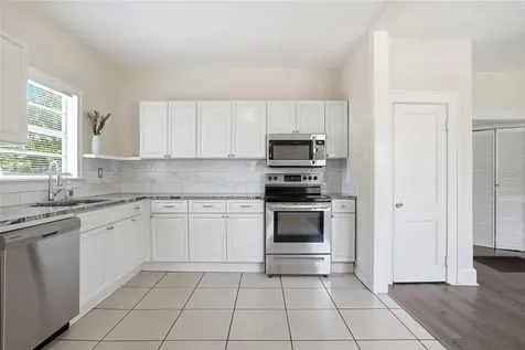 4026 4th Avenue S St Petersburg FL 33711