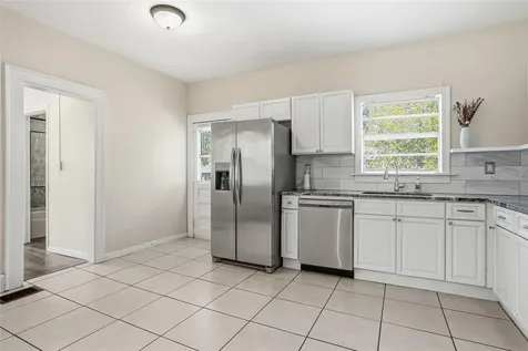 4026 4th Avenue S St Petersburg FL 33711