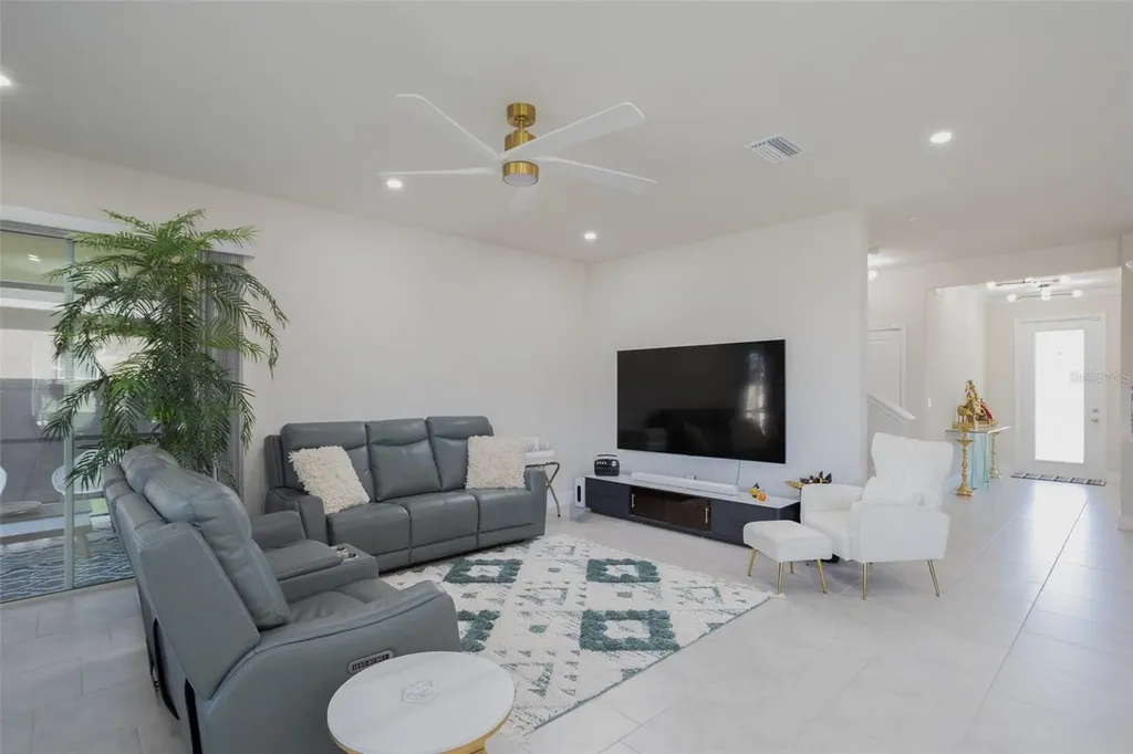 10225 Gliding Eagle Way Land O Lakes FL 34638