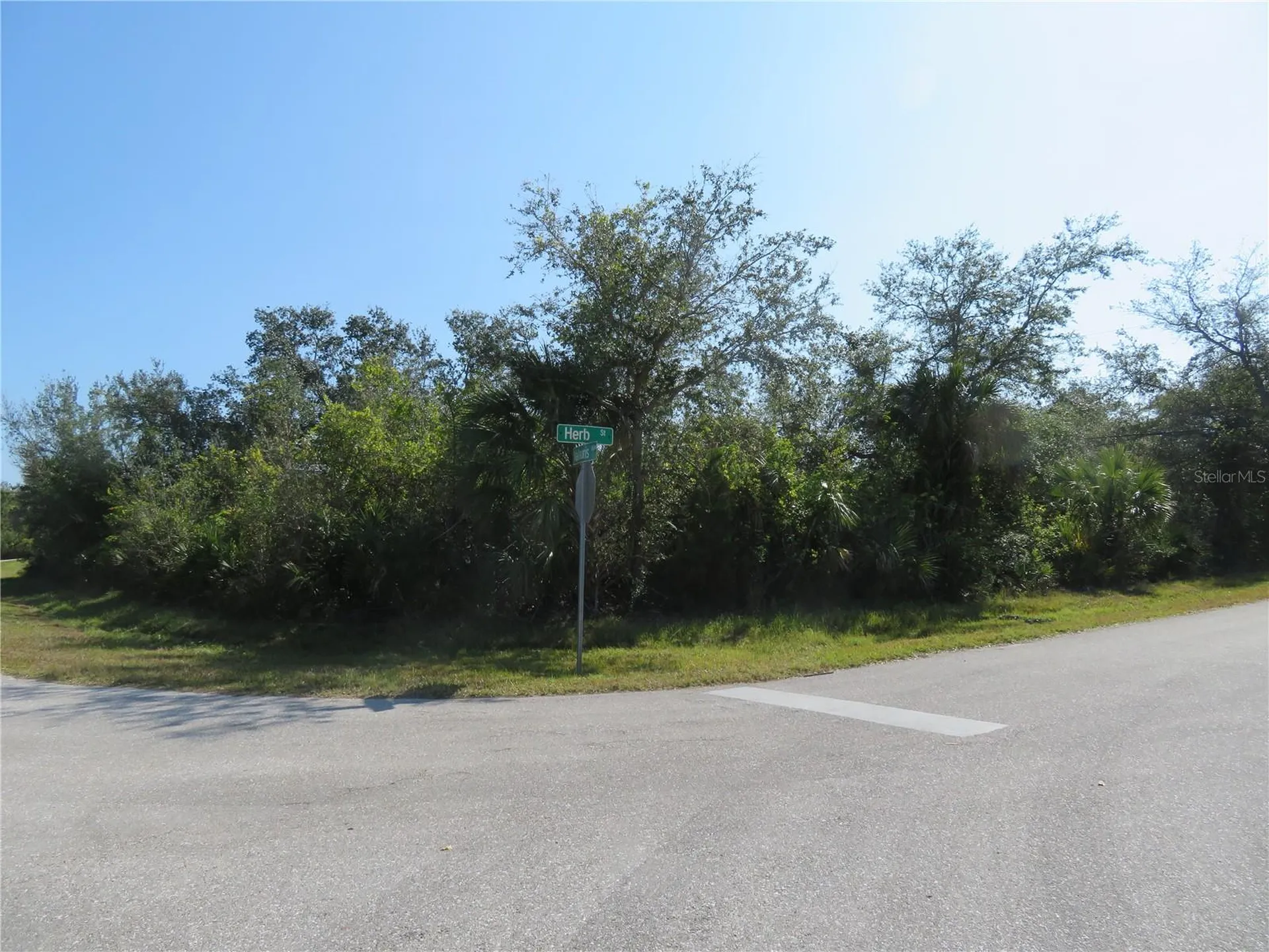 6186 Herb Street Englewood FL 34224