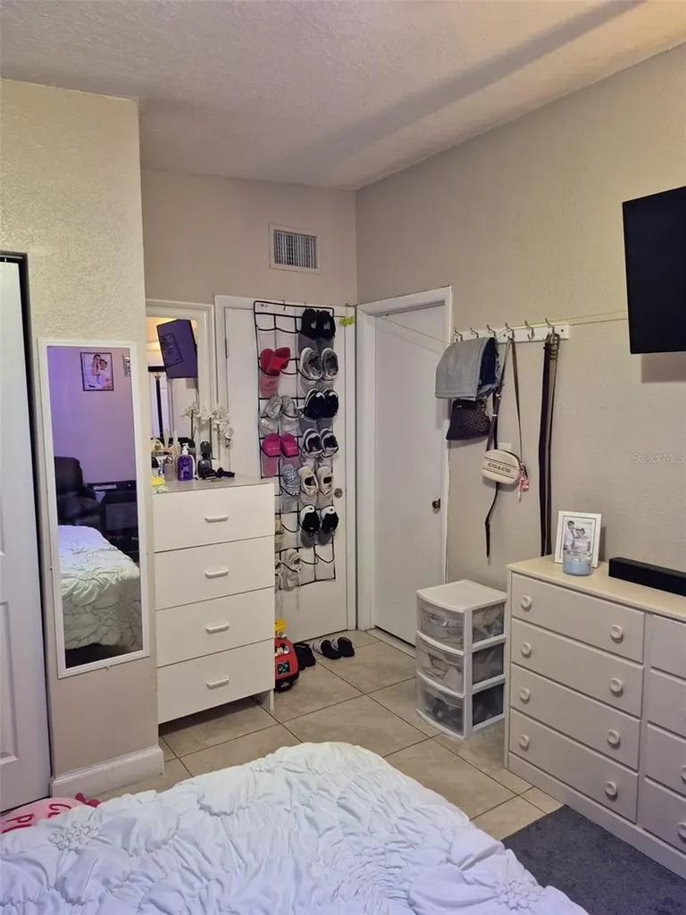 6217 Blossom Avenue Tampa FL 33614